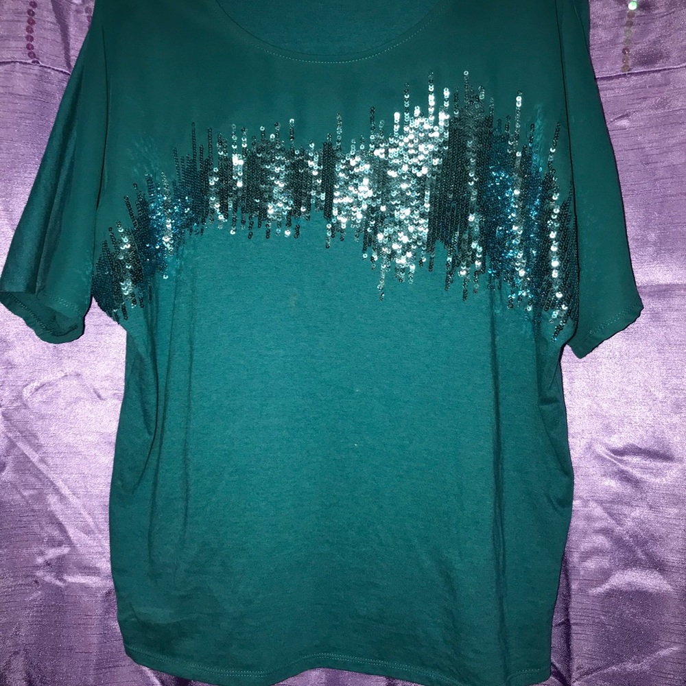 Water creek flowy shirt emerald green 💚